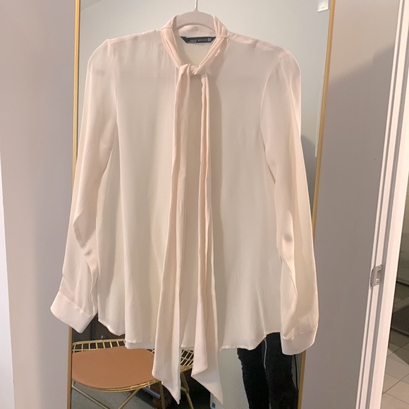 ZARA 100% Mulberry Silk Blouse with Neck Tie Attached Size XS NWOT - Picture 1 of 7